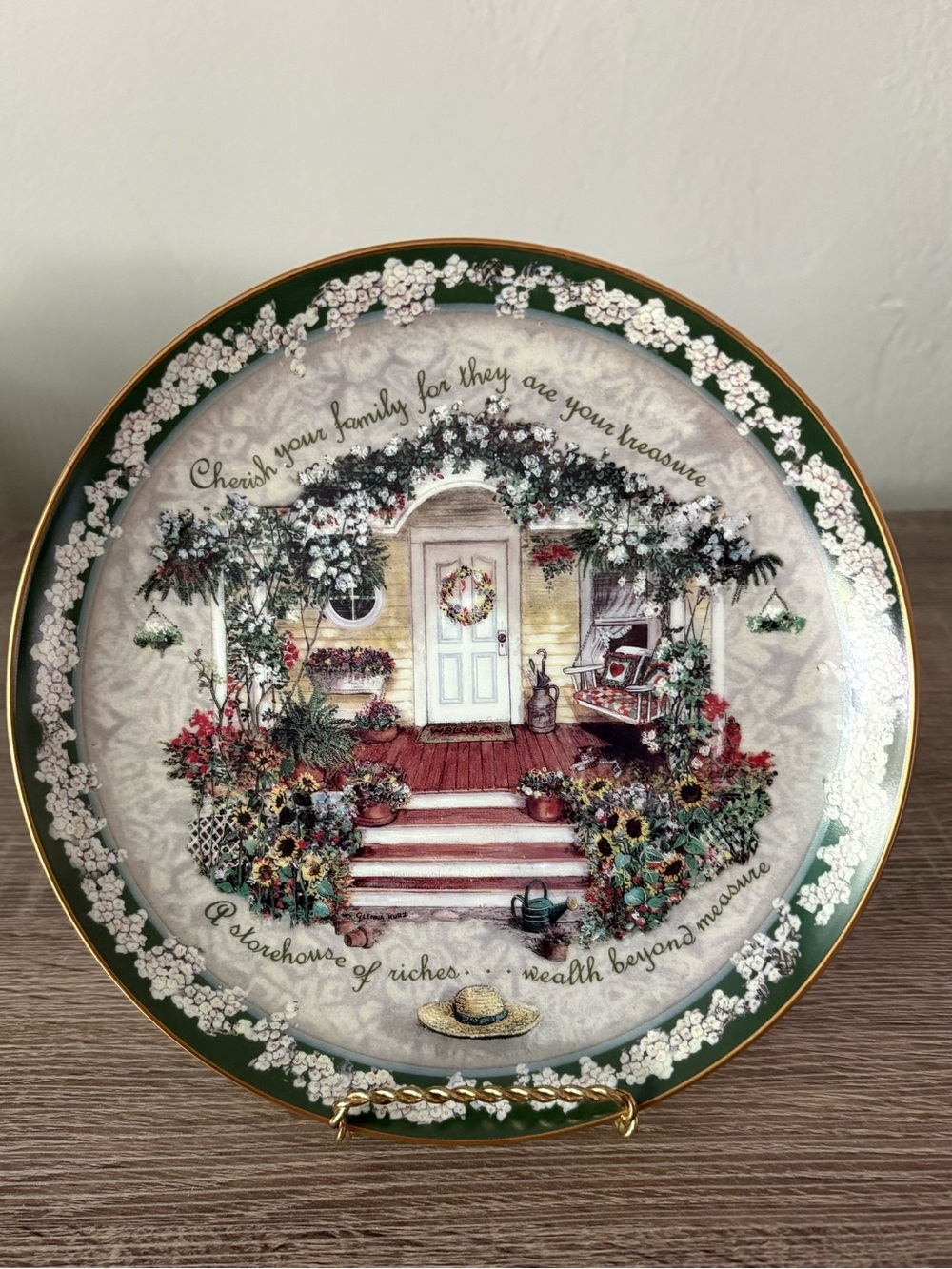Bradford Exchange “Cherish Your Family” Porcelain 8”  Collector Plate - Preused